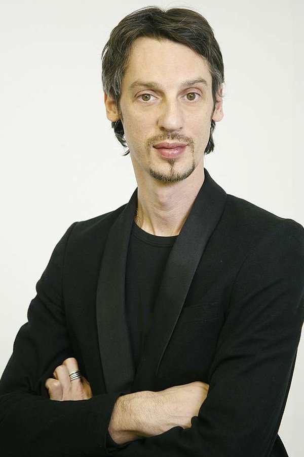 Ilya Bannik as King René
