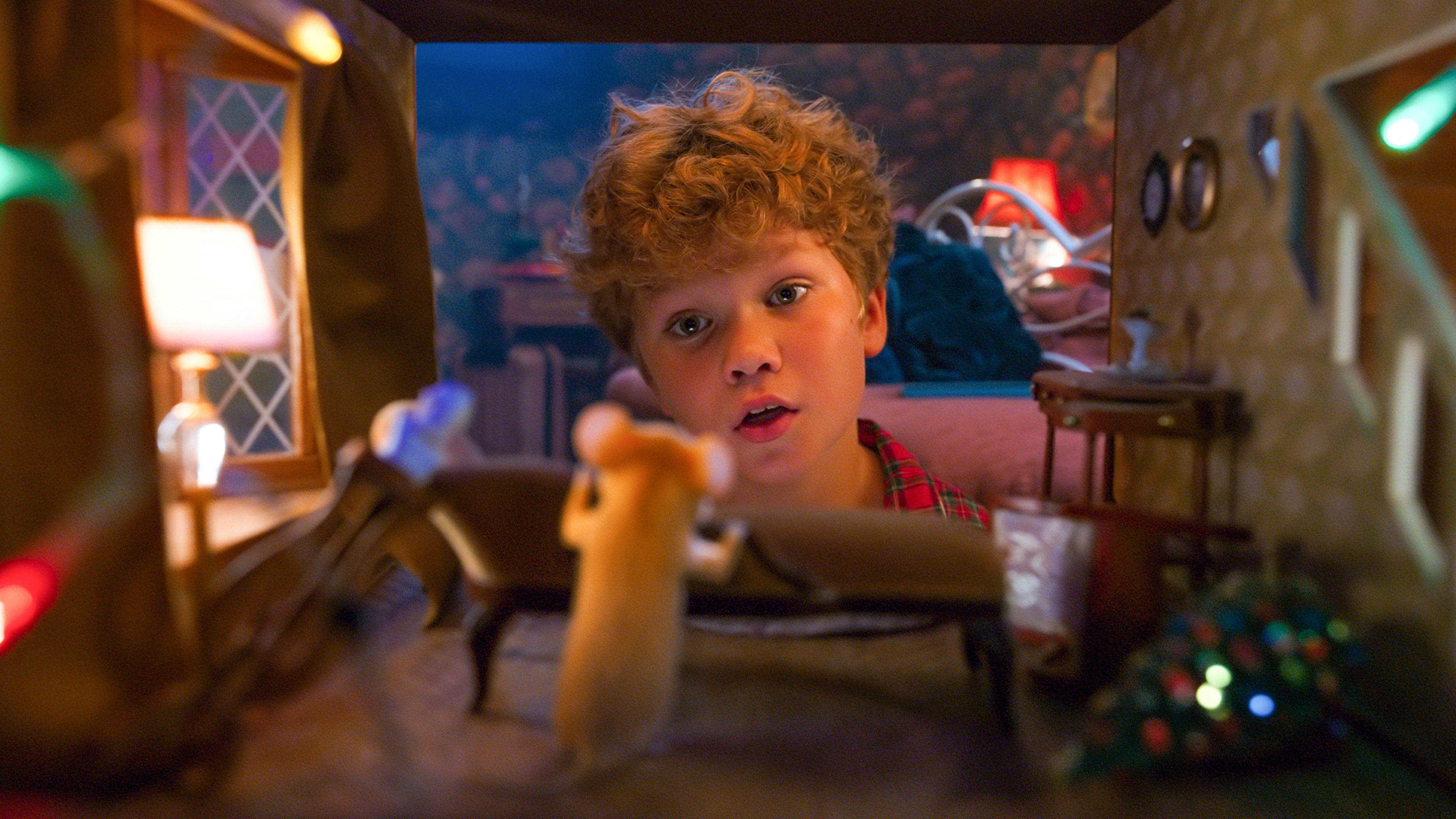 A Mouse Hunt for Christmas