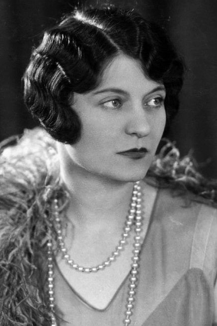 et billede af Kathryn Givney