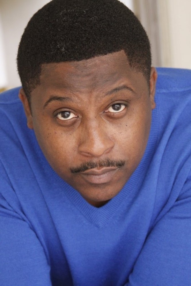 et billede af Stacy Hall