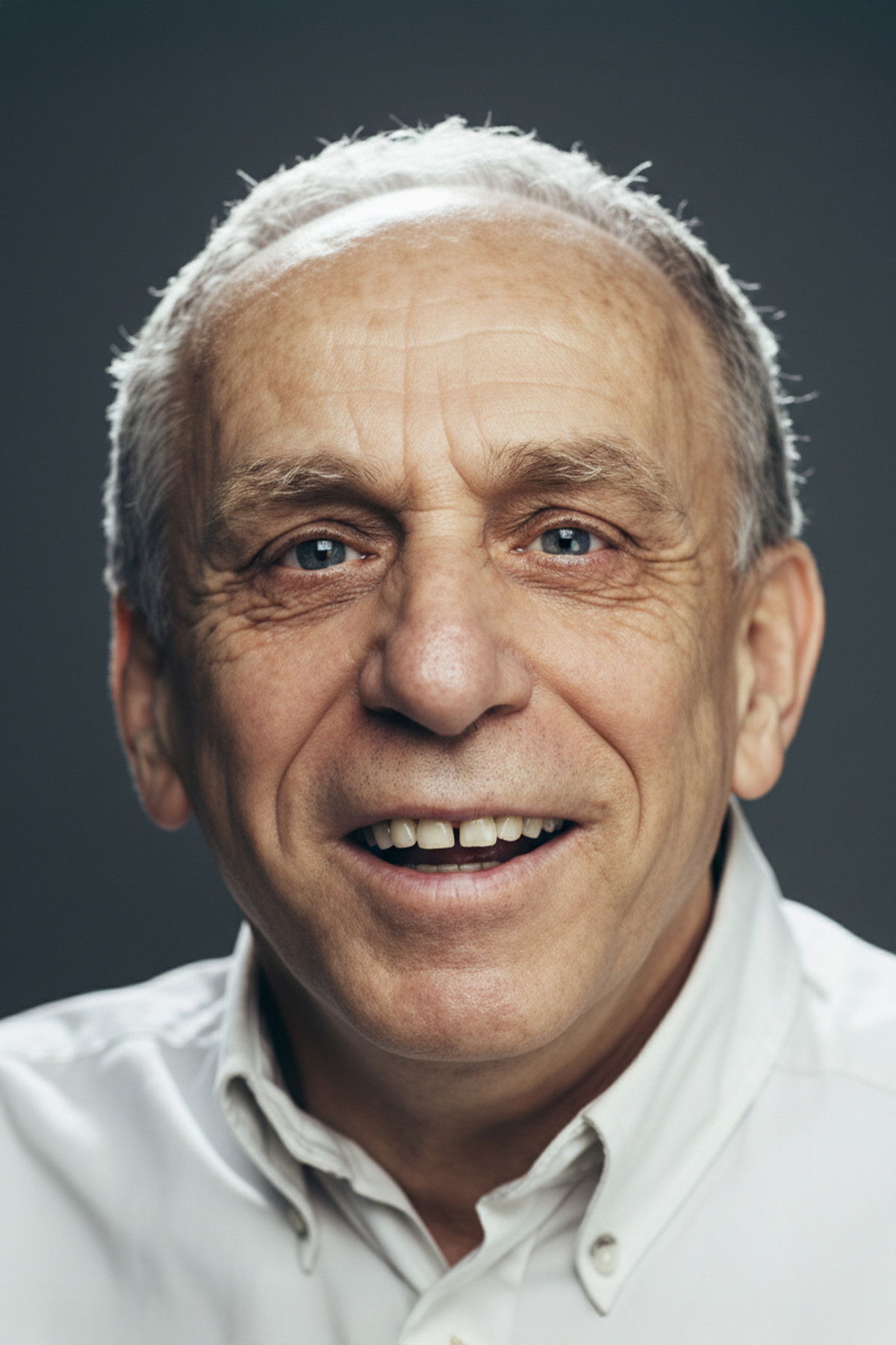 et billede af Tuncay Özinel