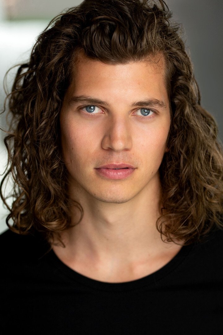 et billede af Julian Nelson