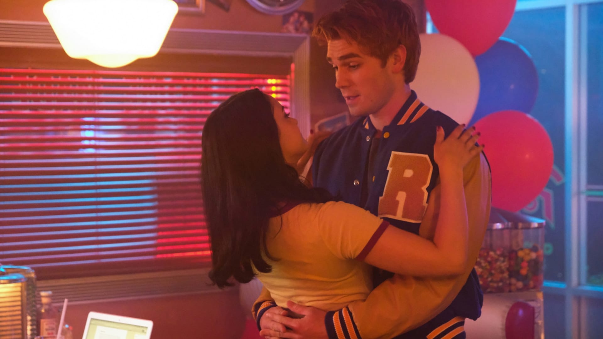 Riverdale Staffel 2 :Folge 2 