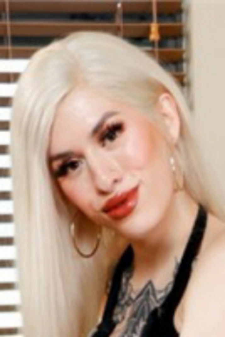 et billede af Erin Alexiss