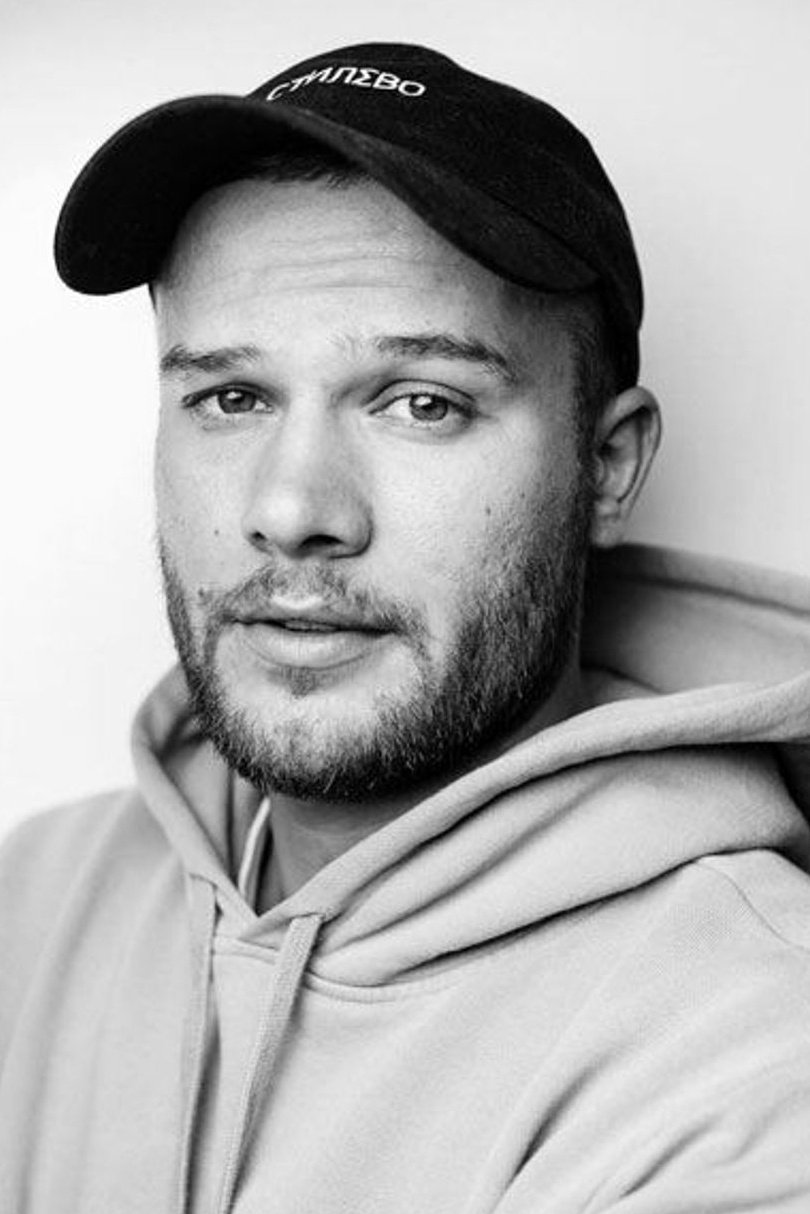 et billede af Max Korzh