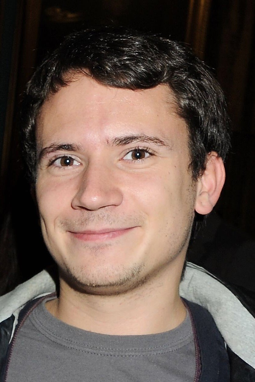 et billede af Gabriel Thomson