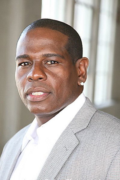 et billede af Anthony McKinley