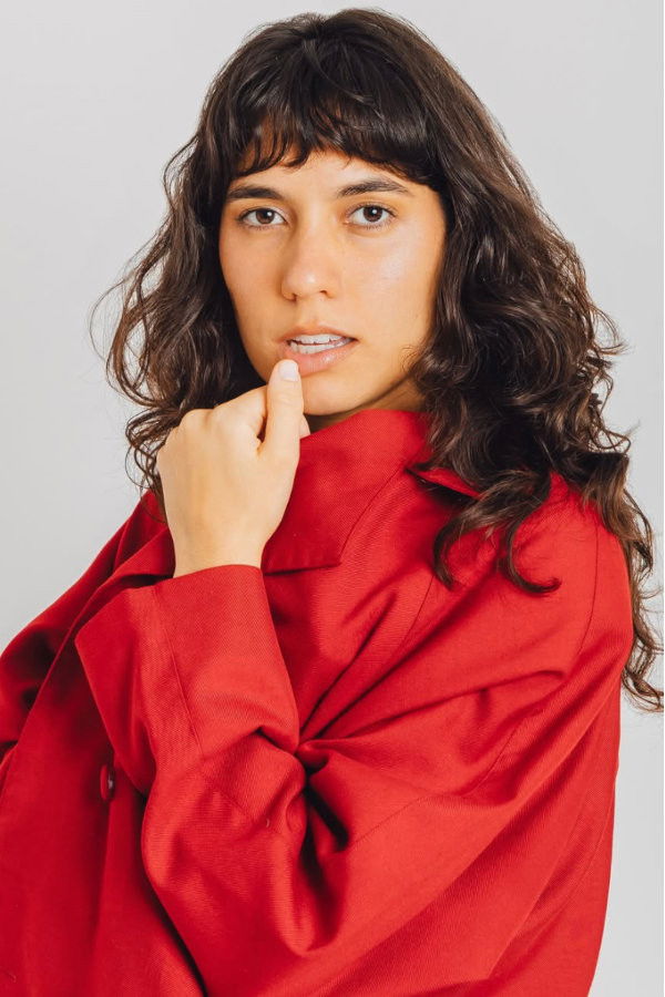 et billede af Tícia Ferraz