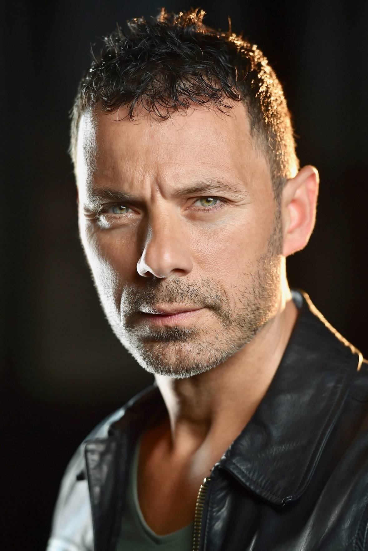 et billede af Cengiz Dervis