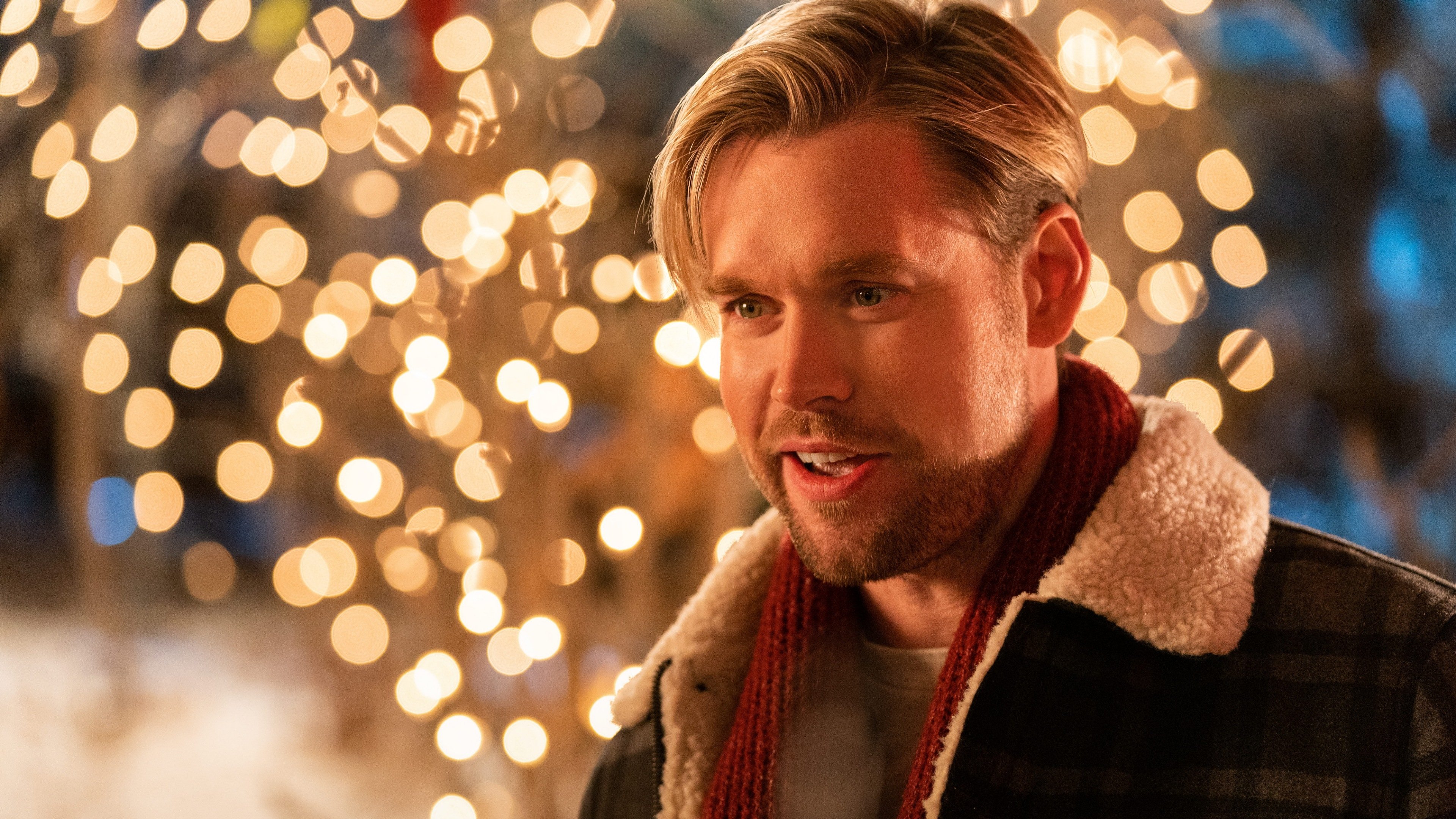 Falling for Christmas (2022)