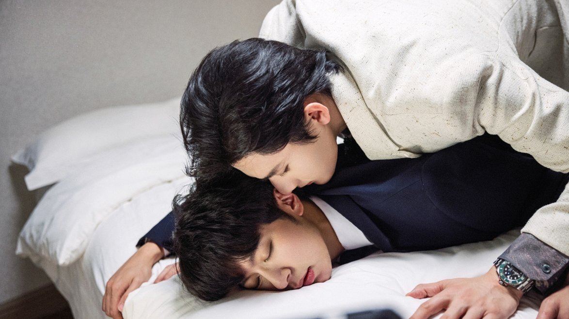 Episode 9 still