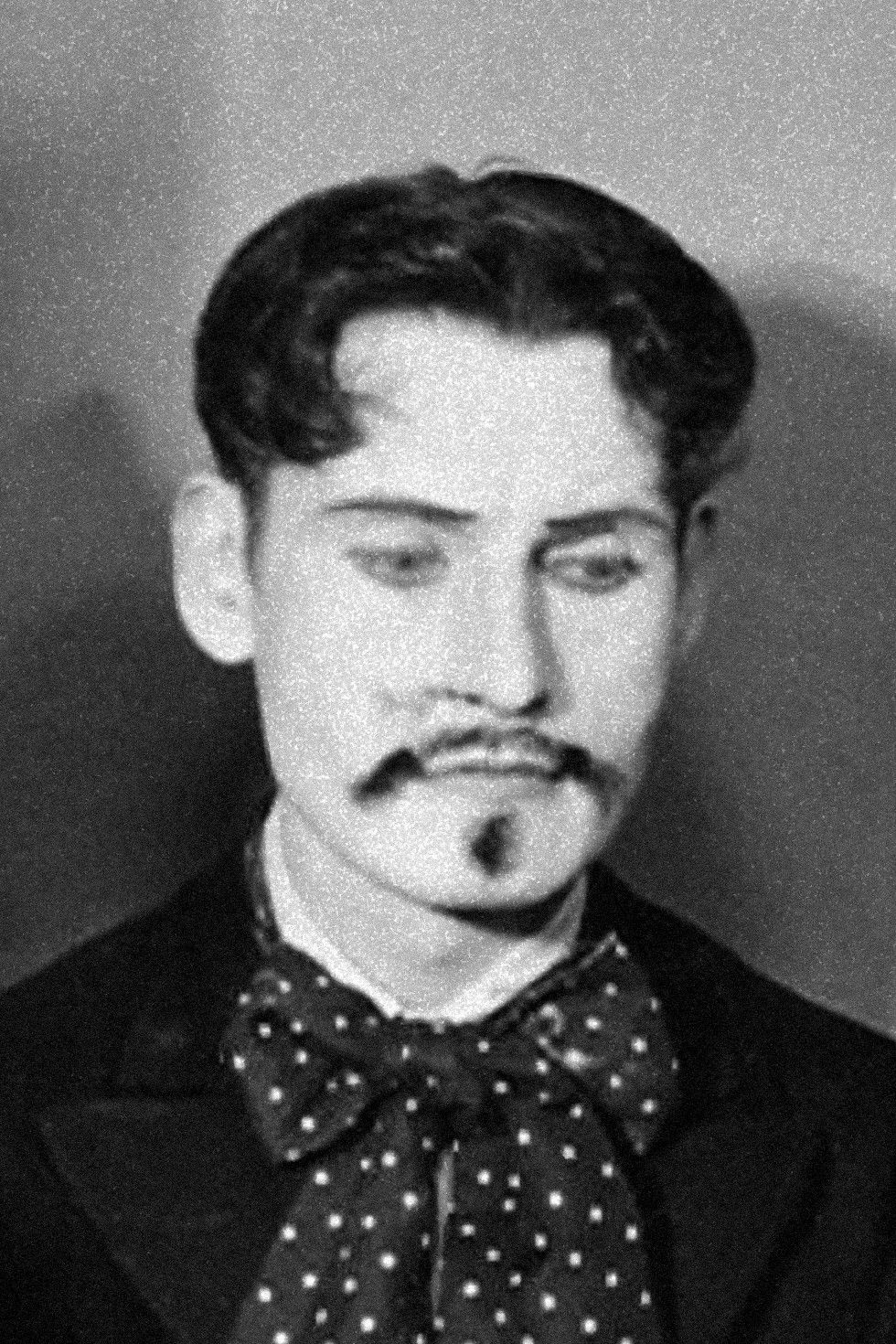 et billede af Lionel Millard