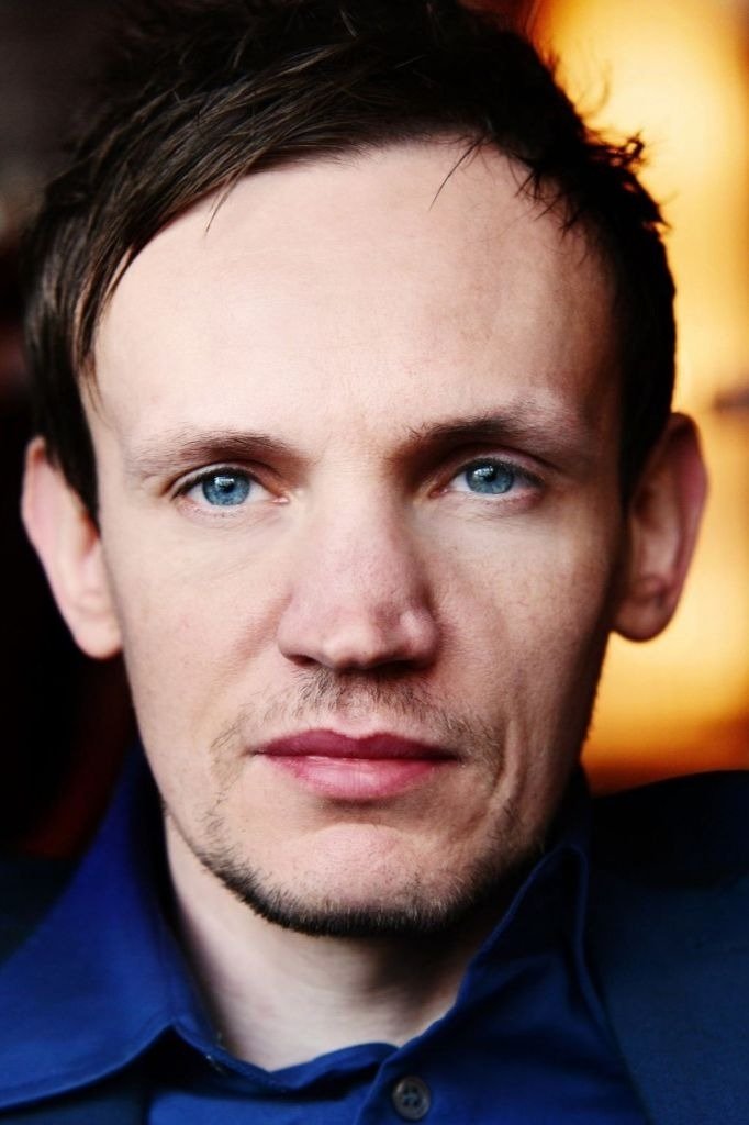 et billede af Adam Venhaus