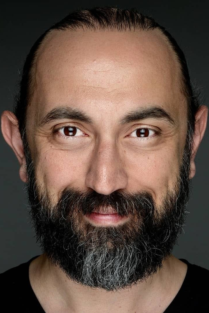 et billede af Tolga Yeter