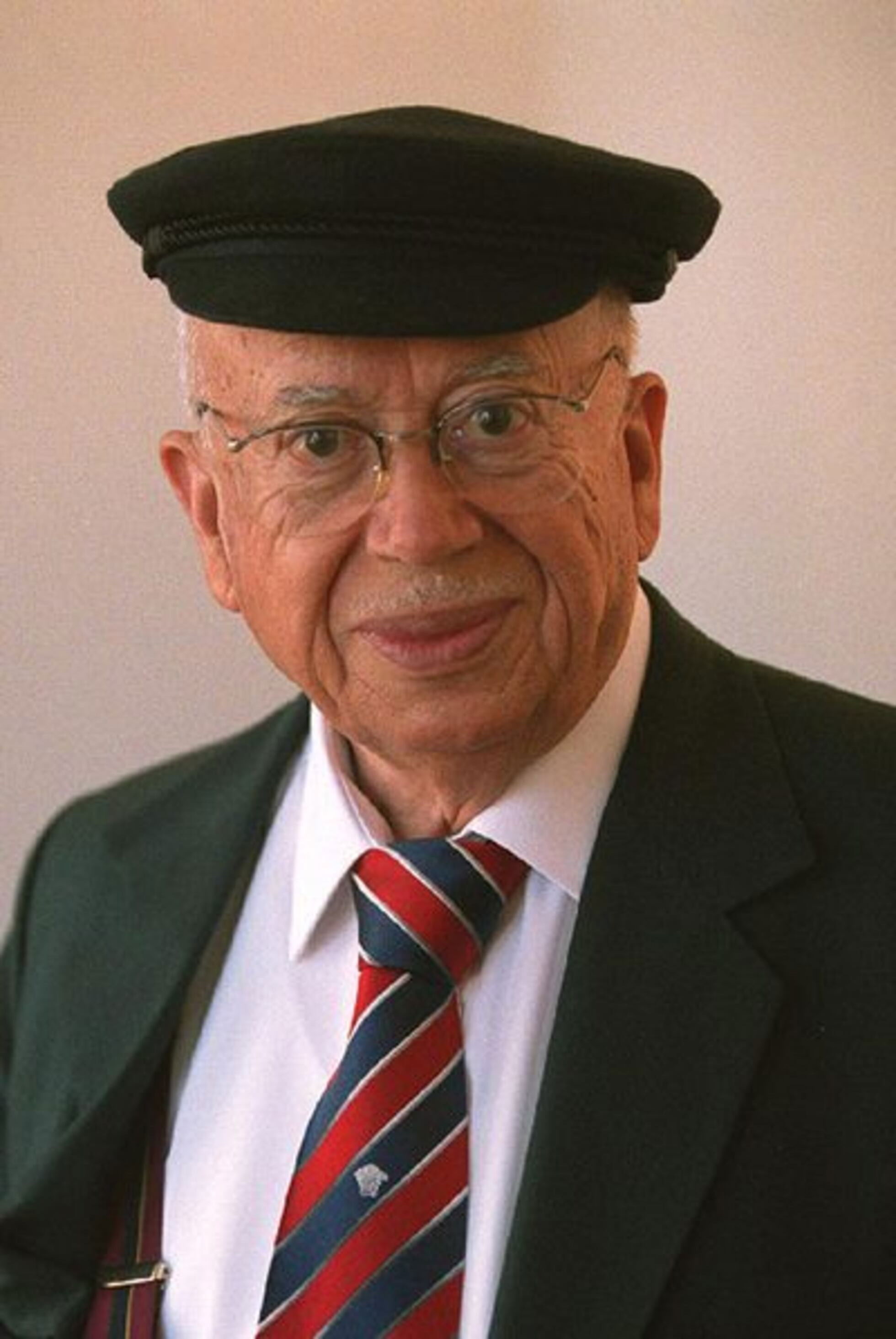 et billede af Gonzalo Rojas