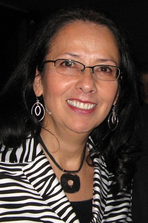 et billede af Diane E. Benson