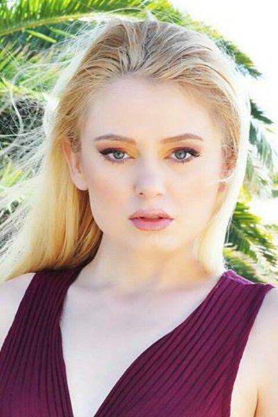 et billede af Emily Eruraviel