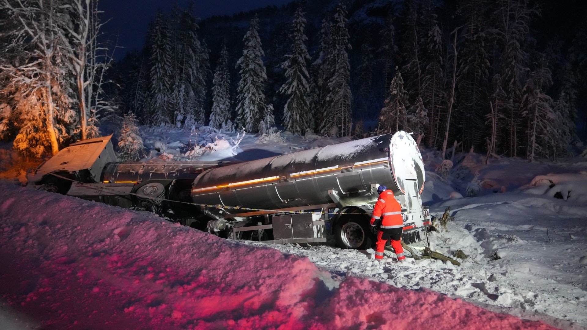 Ice Road Rescue