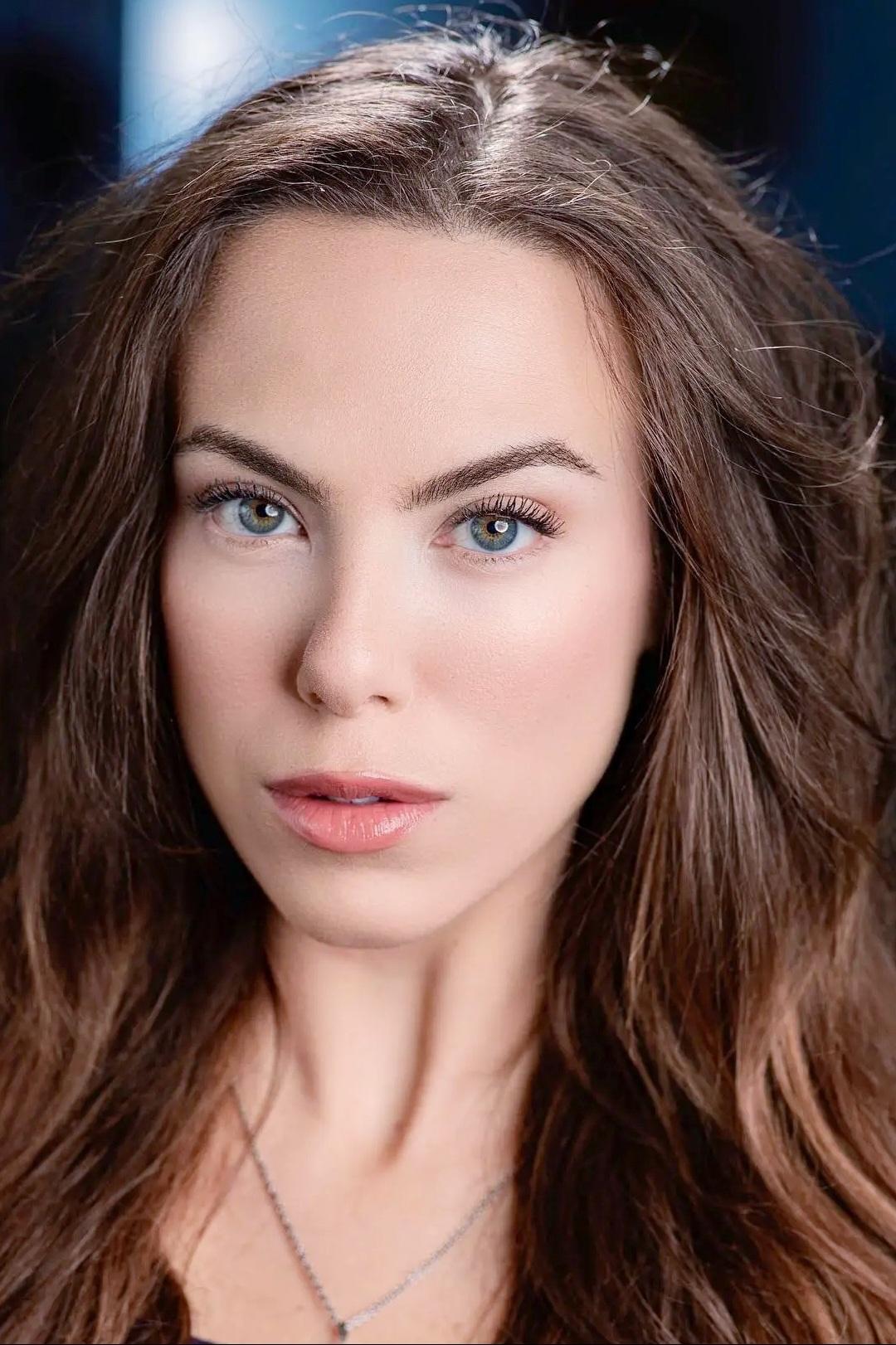 et billede af Carson Lee Bradshaw