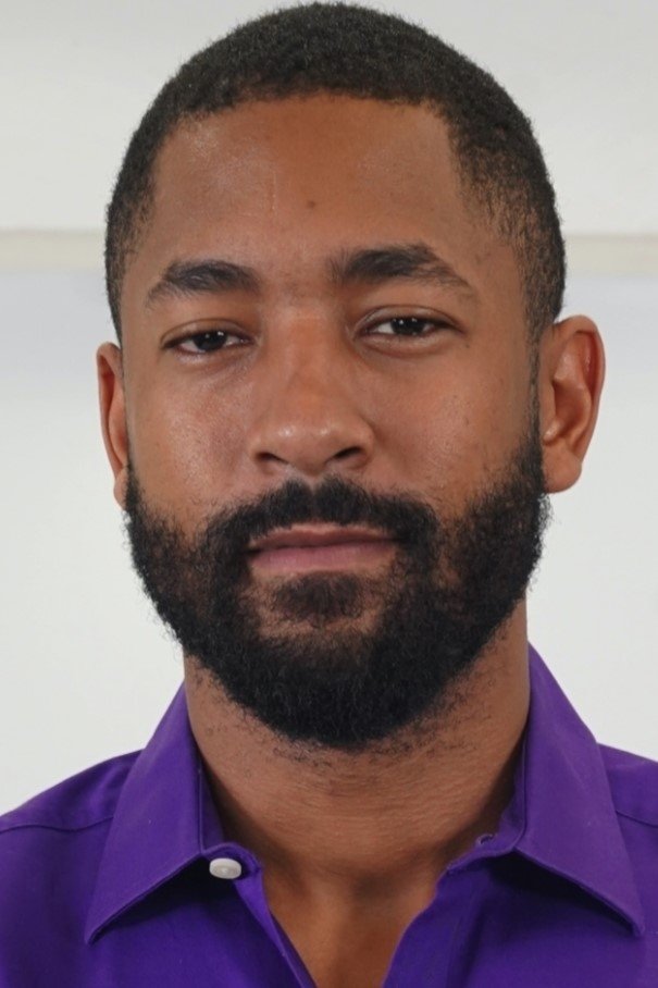 et billede af Dillon Cox