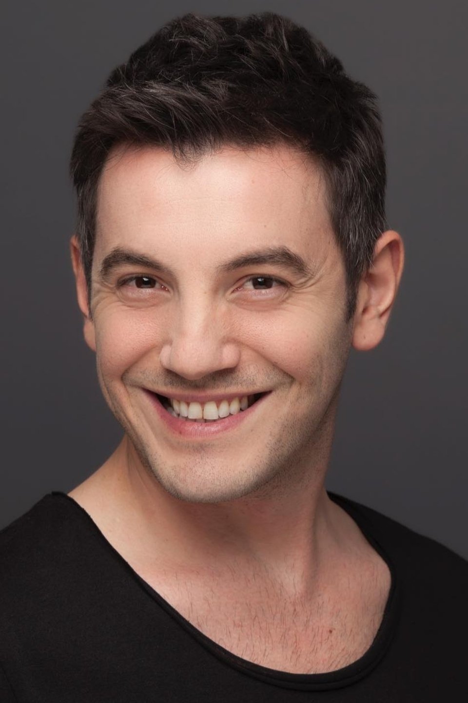 et billede af Gökay Müftüoğlu