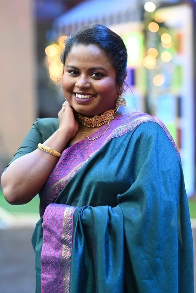 et billede af Snehal Shidam