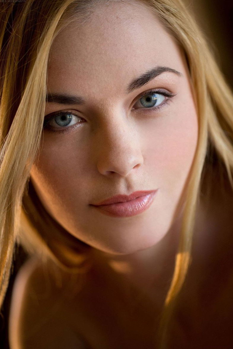 et billede af Bailey Rayne