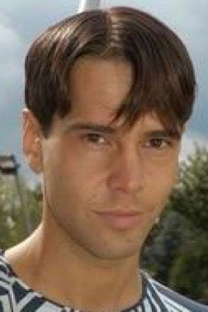 et billede af Adam Angel