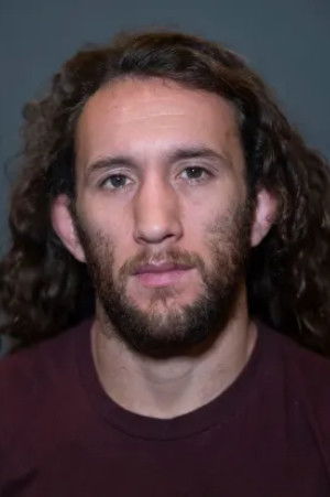 et billede af Victor Henry