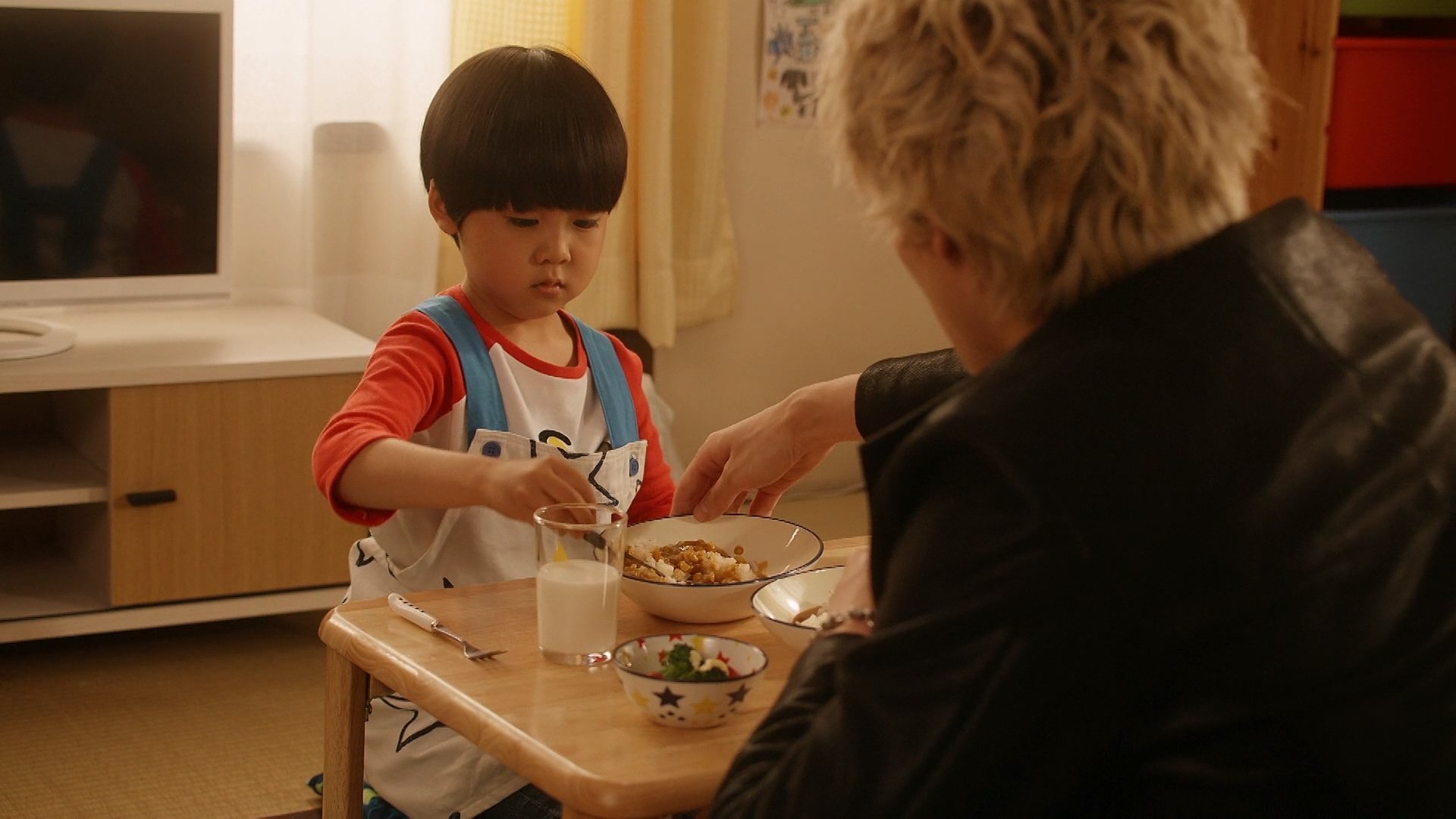 Kotaro Lives Alone