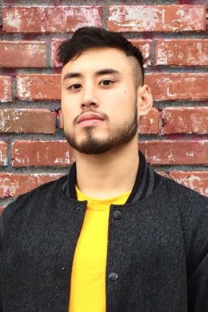 et billede af James Yang