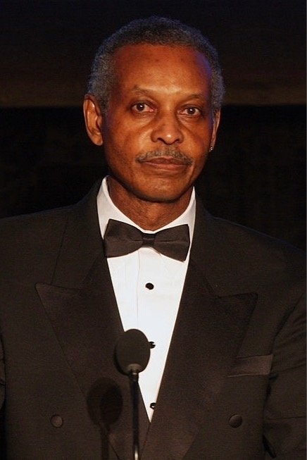 et billede af Willie D. Burton