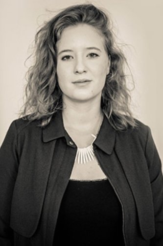 et billede af Bettina Csipszer