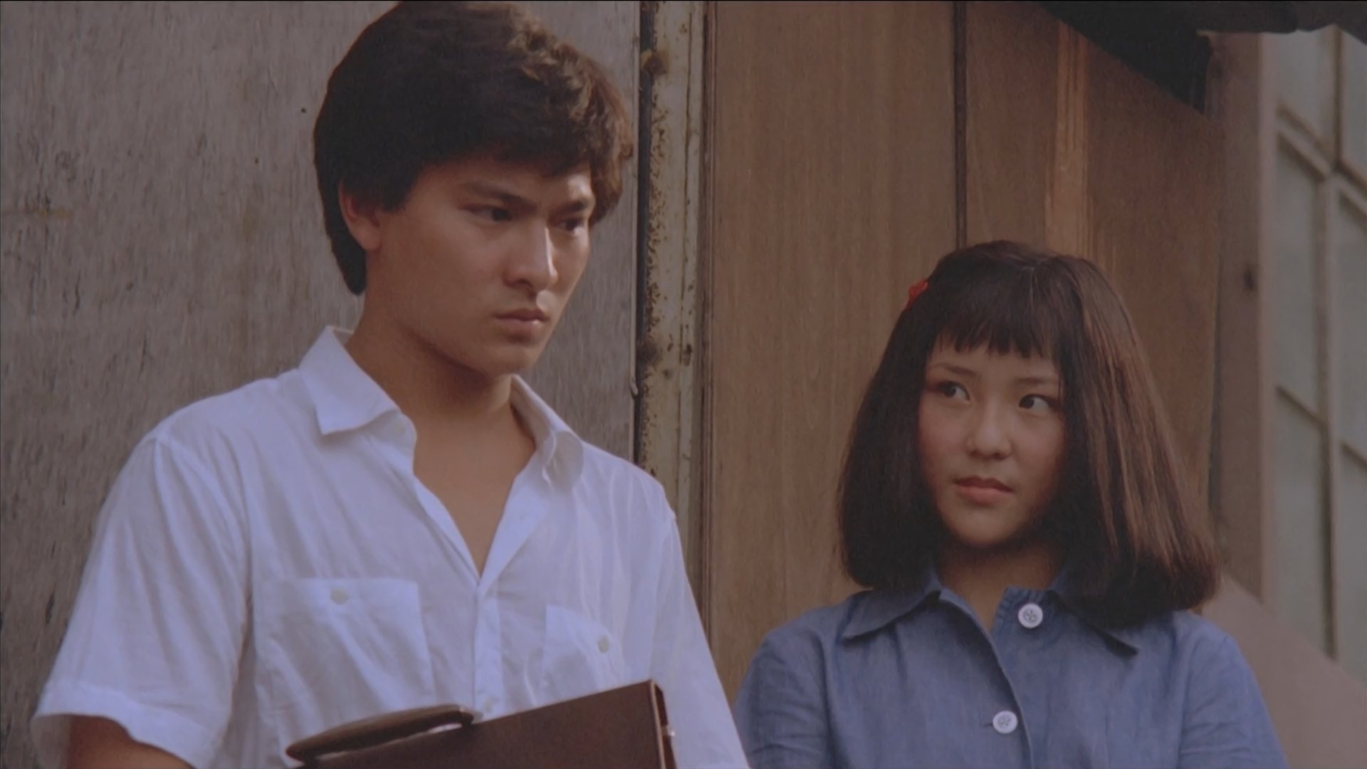 On the Wrong Track (1983)