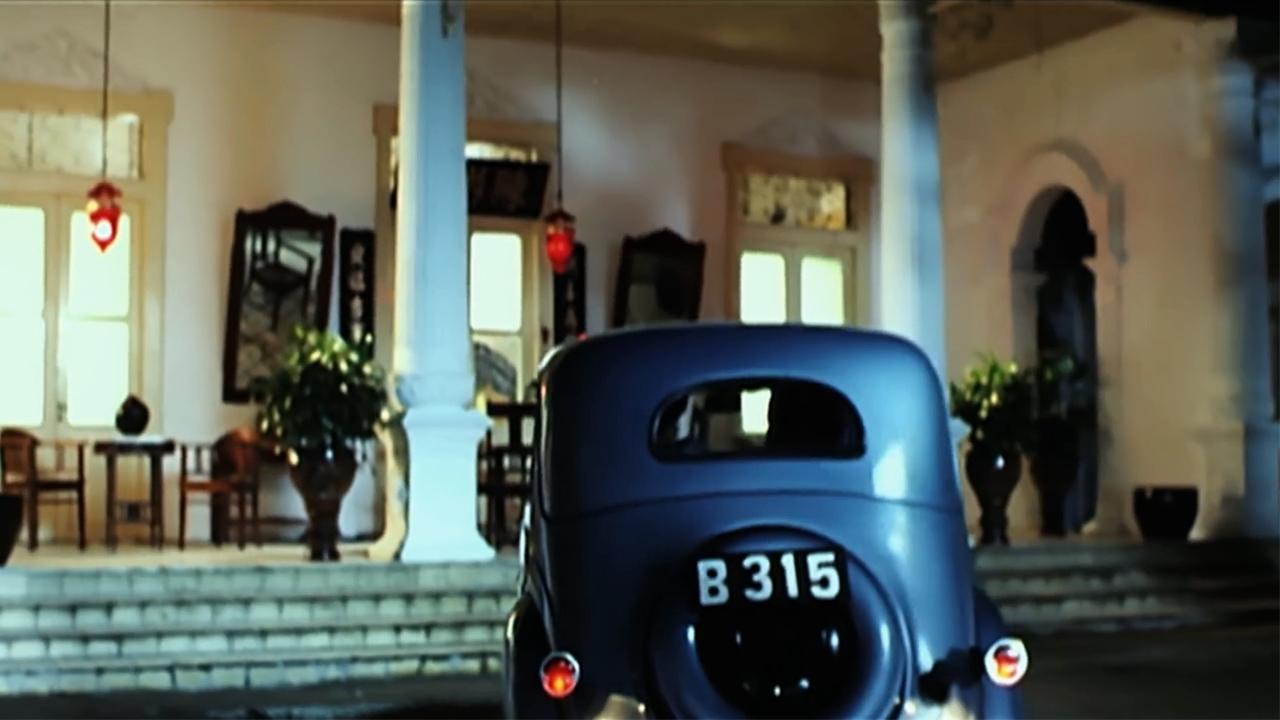 Ca-Bau-Kan (2002)