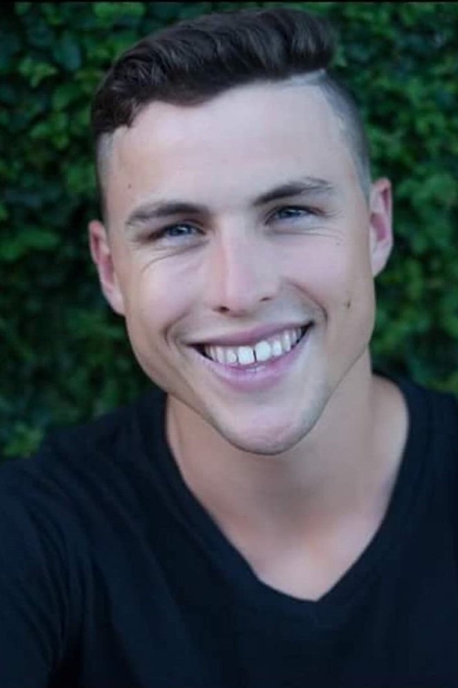 Taylor Barrett as Francis