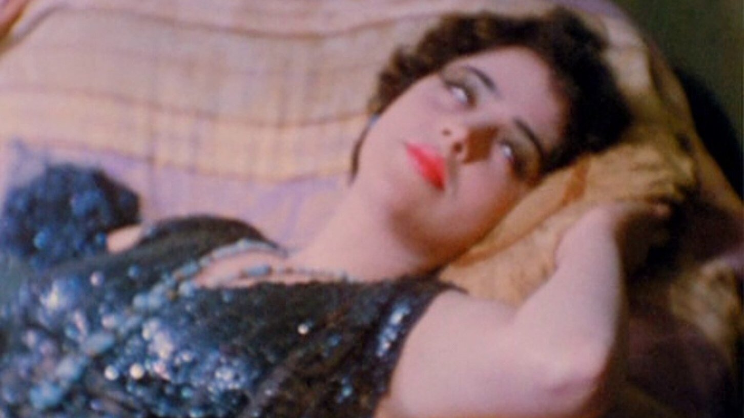 Puce Moment (1949)