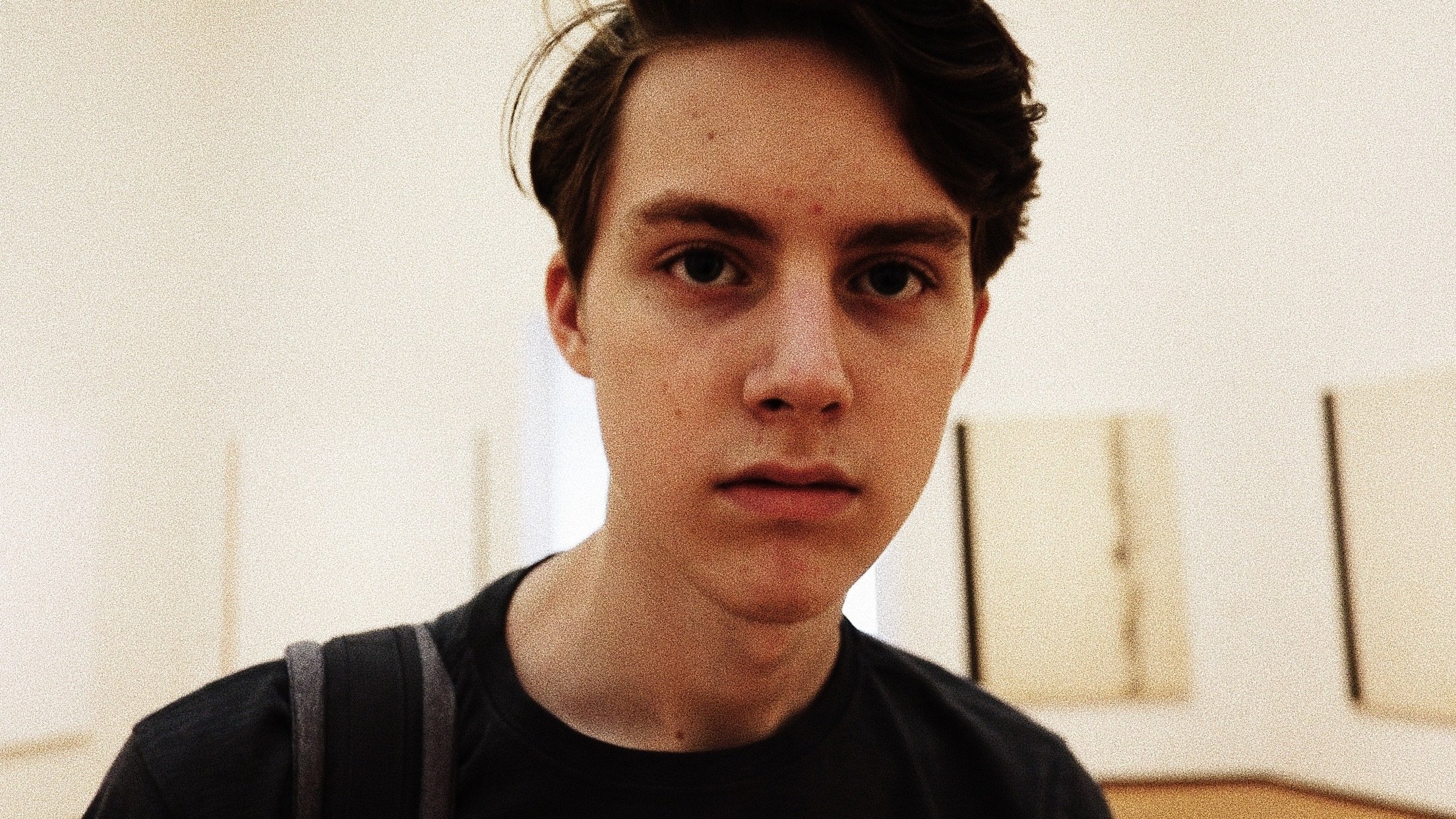 Imagem do Filme Miles Away