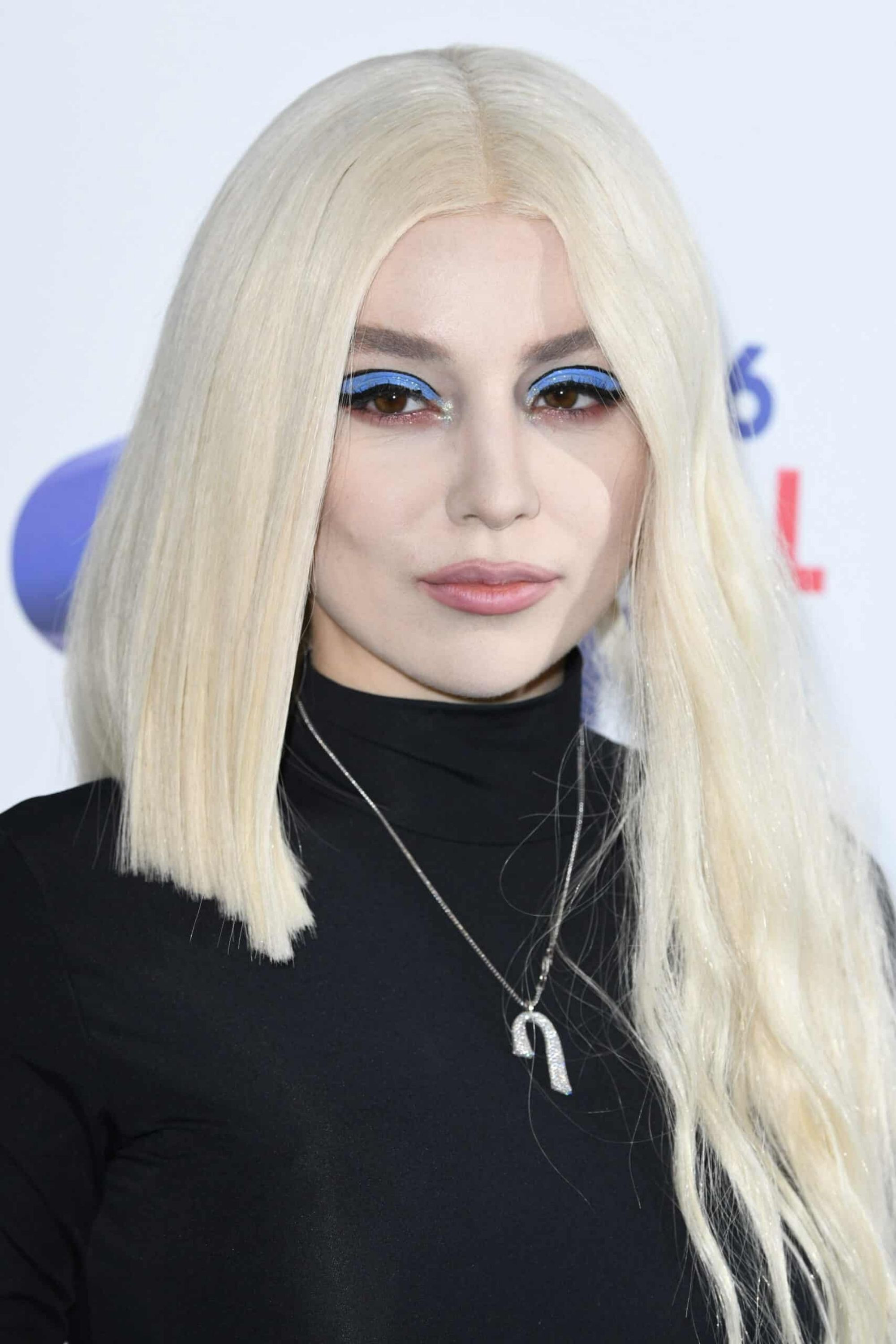 et billede af Ava Max
