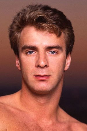 et billede af Cole Carpenter