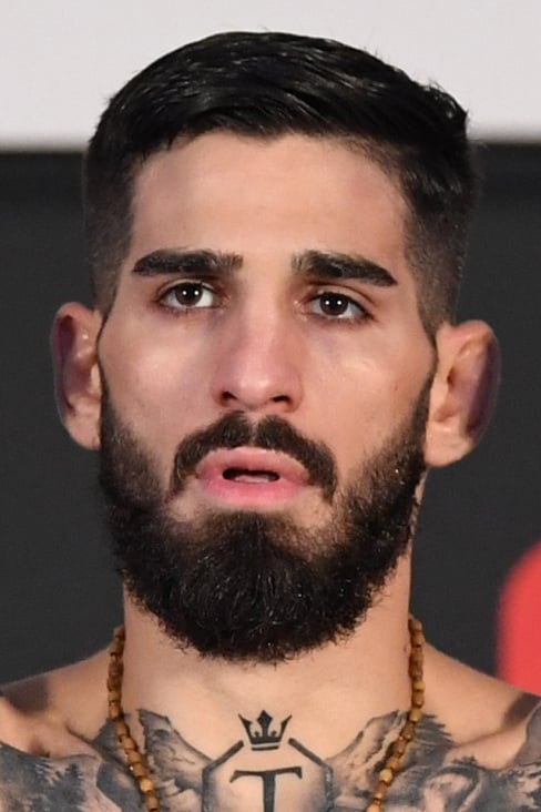 et billede af Ilia Topuria