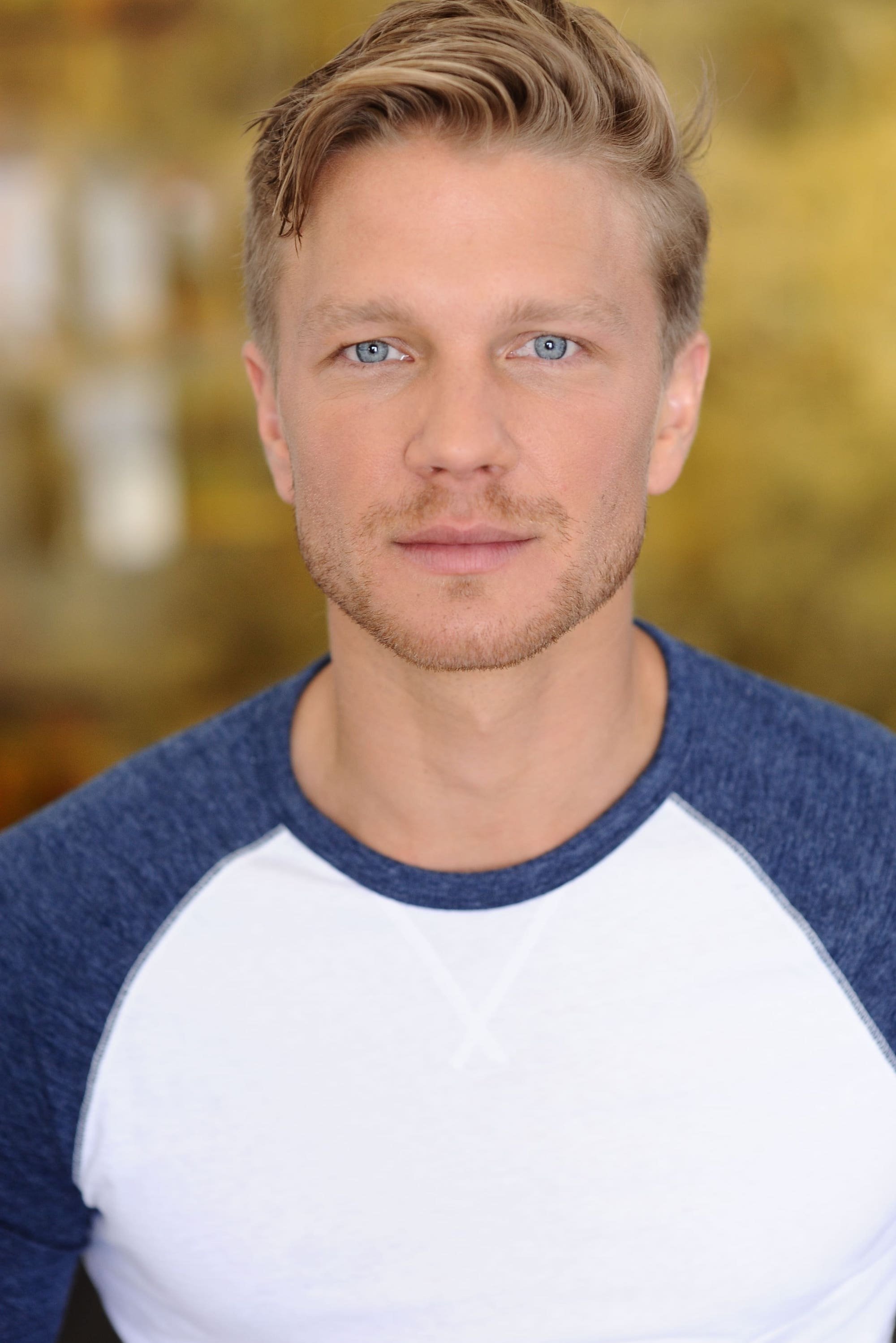 et billede af Nathan Peterson