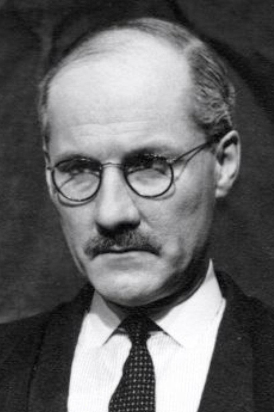 et billede af Angus MacKay