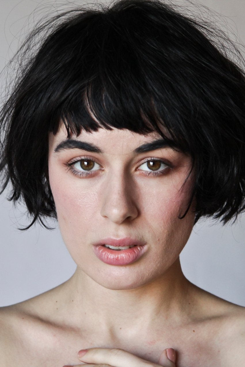 et billede af Olive Glass