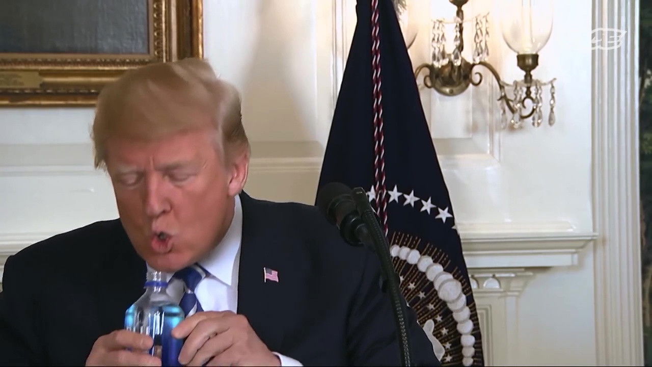 While The Rest Of Us Die S01E06 backdrop