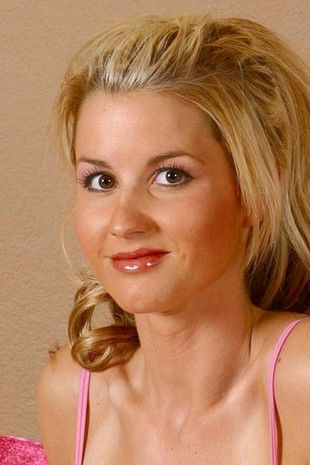 et billede af Maxine Tyler