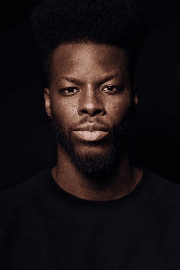 Profile image of Papillon, a notable actor/actress
