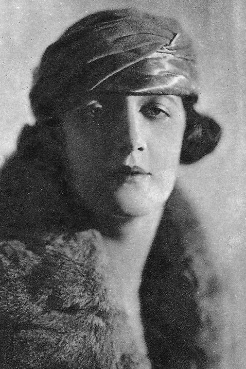 et billede af Peggy Shanor