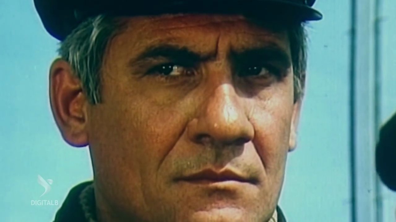 Traces in the blue sky (1981)