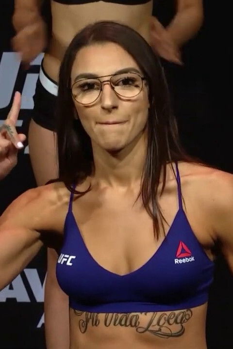 et billede af Nadia Kassem